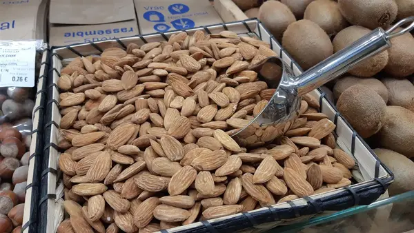 Cyril Mallet - amandes